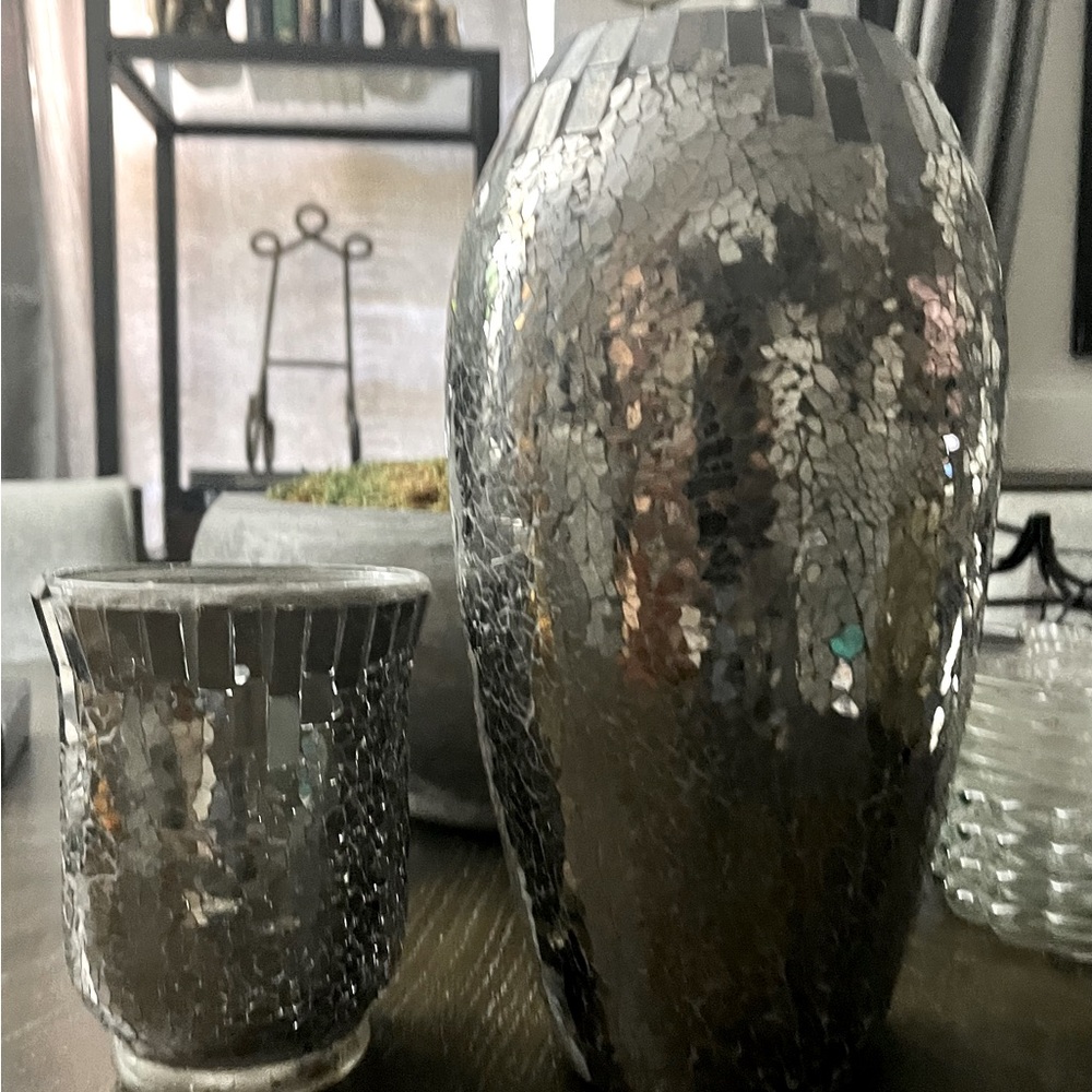Dark grey mosaic vase set